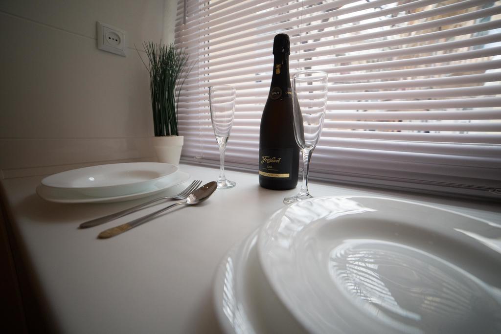 Apartment On Filatova 10/1 리비프 외부 사진